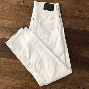 white vintage levi’s